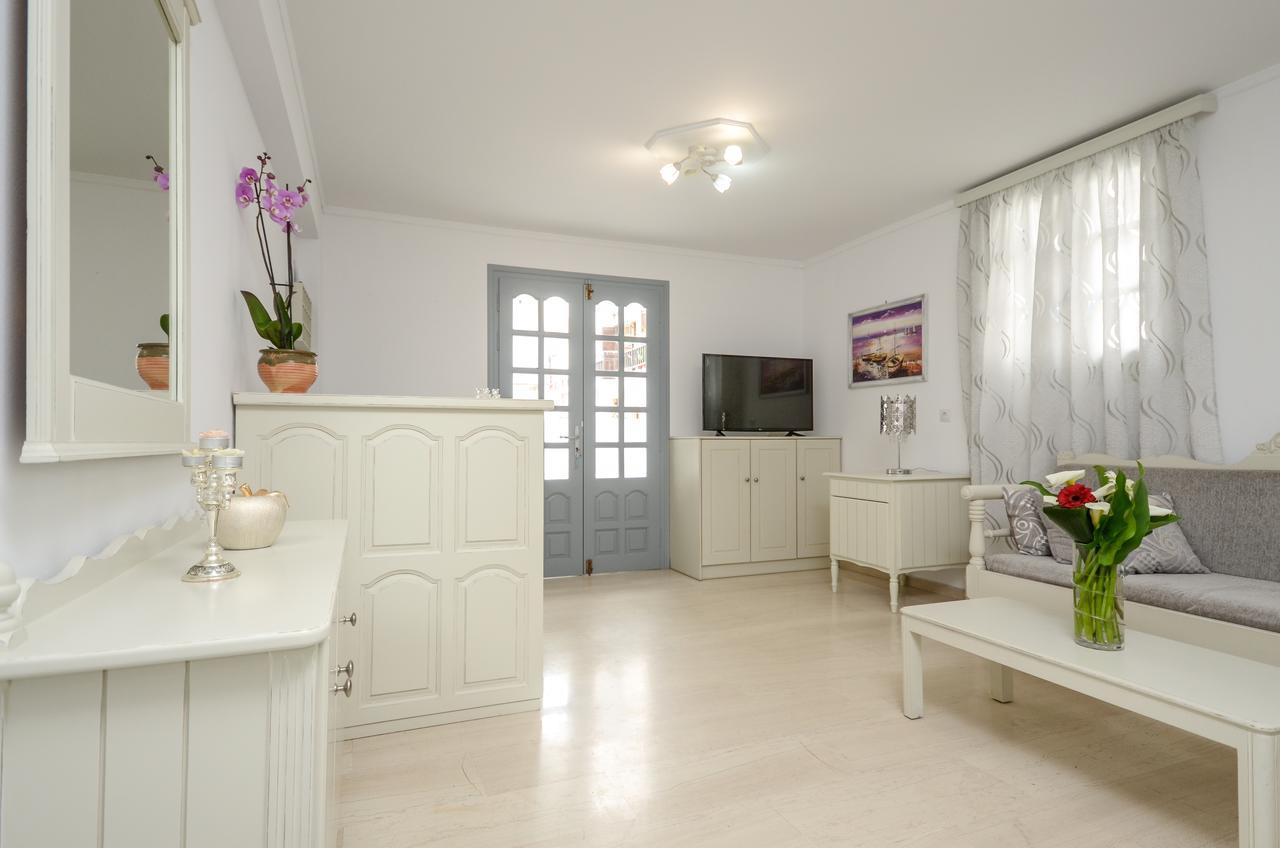 Golden Beach Studios Down Town Naxos City Exterior photo